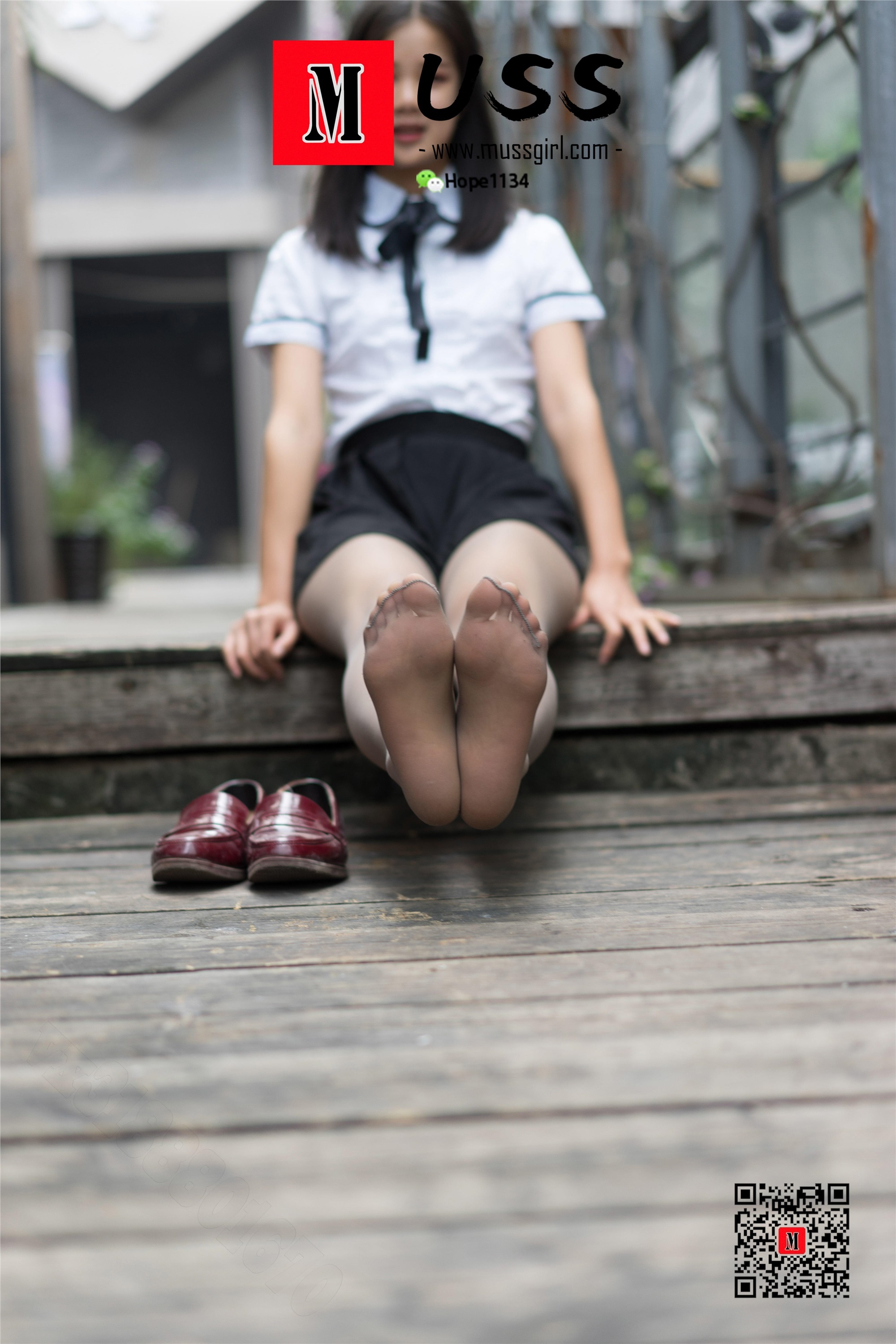 MussGirl慕丝女郎  NO.253-户外灰丝超短裙